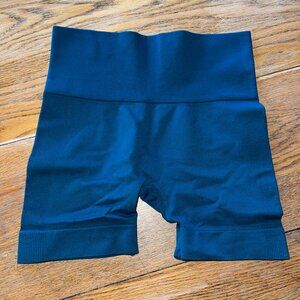 SET ACTIVE nyon spandex blue shorts/new without tag/S(color is that of last pic!
